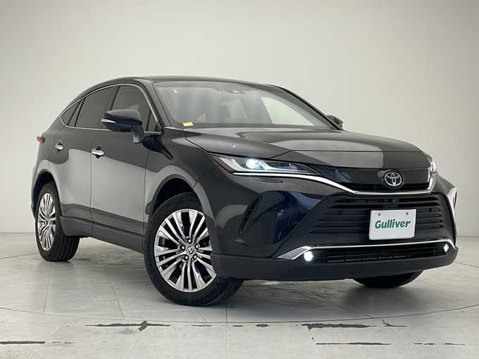 新着情報“ハリアーハイブリッドZ”2020年式プレシャスブラックパール入荷しました！