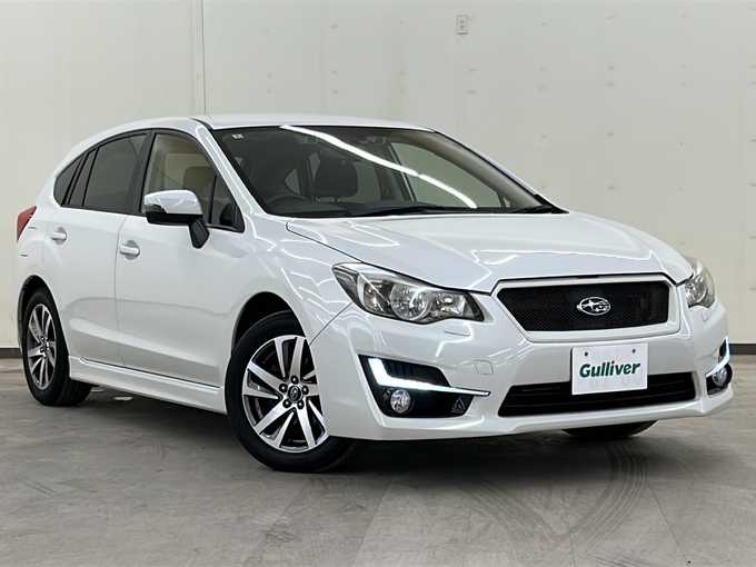 新着情報“インプレッサスポーツ1．6i－Sアイサイト”2016年式クリスタルホワイトP入荷しました！