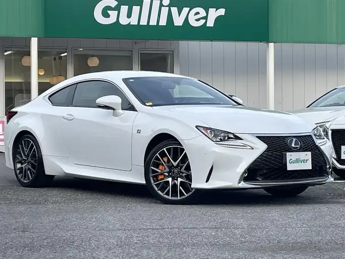 新着情報“ＲＣRC200t Fスポーツ”2017年式ホワイトノーヴァガラスフレーク入荷しました！