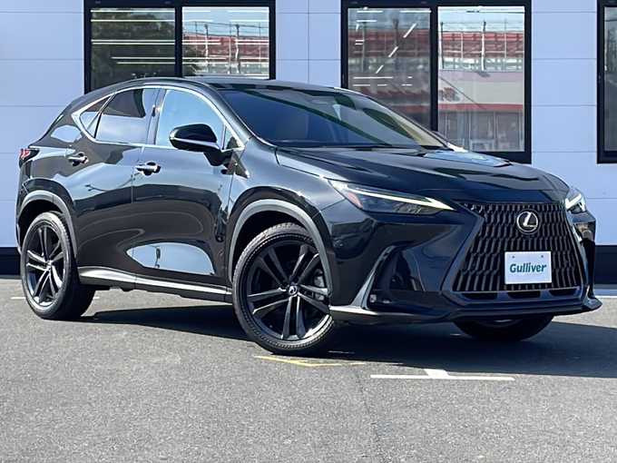 新着情報“ＮＸNX350h バージョンL”2023年式グラファイトブラックガラスフレーク入荷しました！