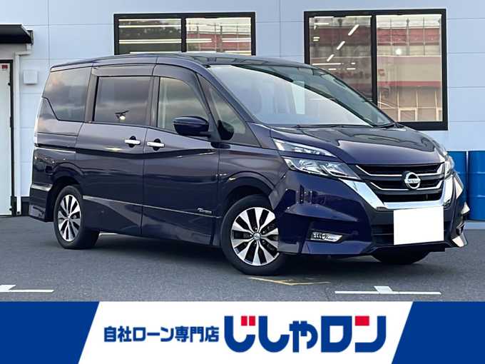 新着情報“セレナハイウェイスター”2017年式アズライトブルー入荷しました！