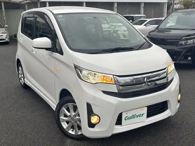 新着情報“ｅＫカスタムM”2014年式シルキーホワイト入荷しました！