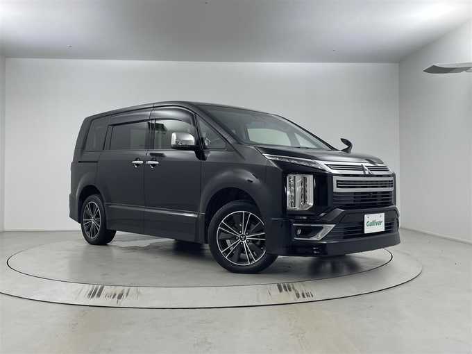 新着情報“デリカＤ：５アーバンギア G パワーパッケージ”2019年式クールシルバーM/アメジストブラック入荷しました！