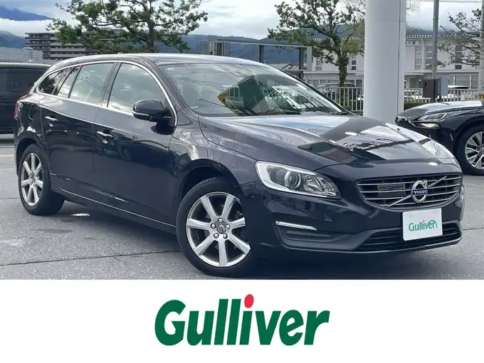 新着情報“Ｖ６０D4 Rデザイン”2017年式紺入荷しました！