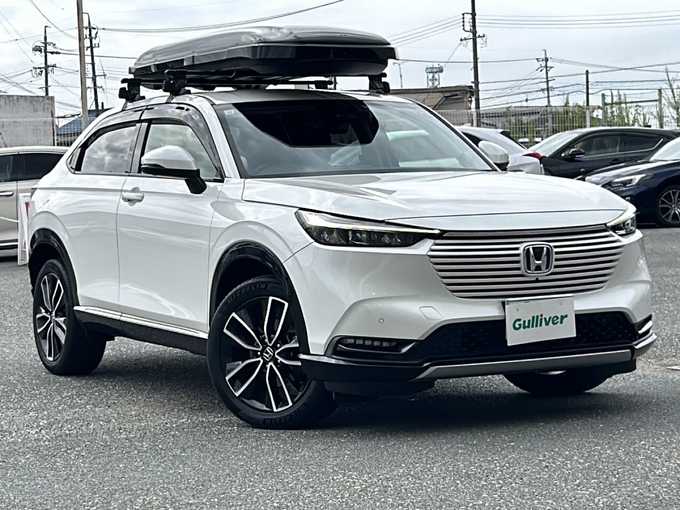 新着情報“ヴェゼルe:HEV Z”2021年式プラチナホワイトパール入荷しました！