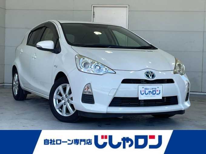 トヨタTOYOTAG's AQUA アクアライムホワイトパールクリスタルシャイン トヨタ アクア S ライムホワイトパールクリスタルシャイン 純正