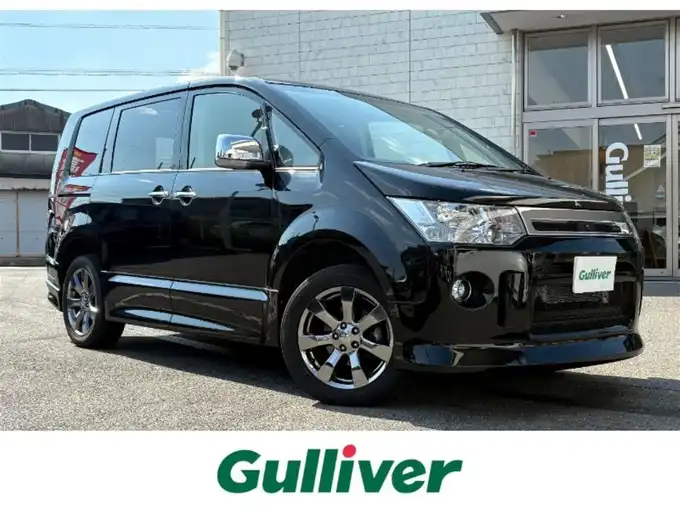 新着情報“デリカＤ：５ローデスト ロイヤルツーリング（MMCS装着車）”2018年式ダイヤモンドブラックマイカ入荷しました！