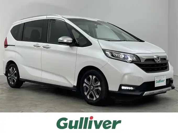 新着情報“フリードクロスター・ホンダセンシング”2020年式プラチナホワイトパール入荷しました！