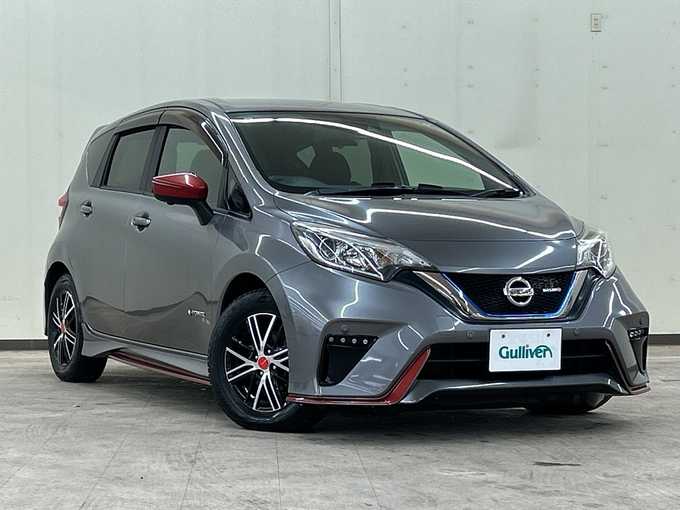 新着情報“ノートe－パワーニスモ”2017年式ダークメタルグレー入荷しました！