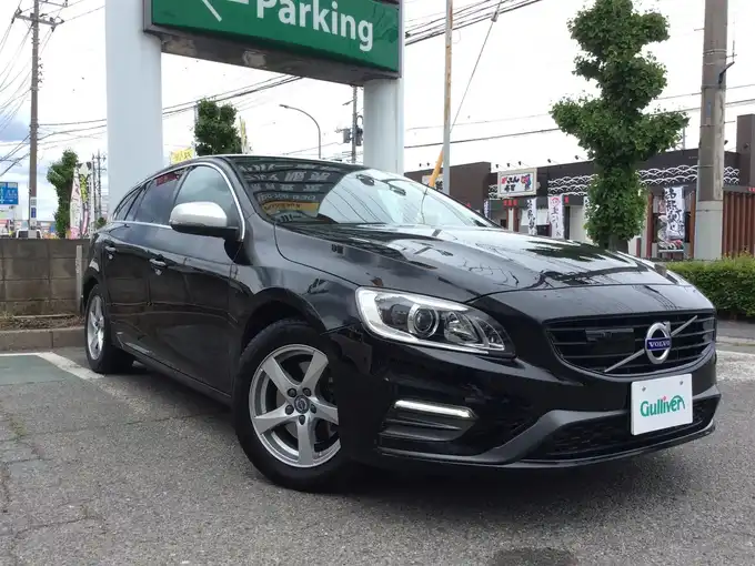 新着情報“Ｖ６０D4 Rデザイン”2017年式黒入荷しました！