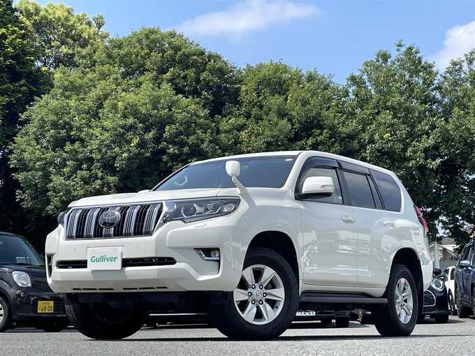 新着情報“ランドクルーザープラドTX”2018年式ホワイトパールクリスタルシャイン入荷しました！