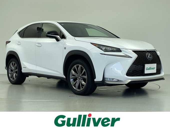 新着情報“ＮＸNX300h Fスポーツ”2016年式ホワイトノーヴァガラスフレーク入荷しました！