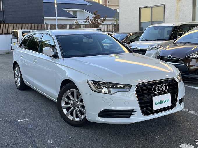 新着情報“Ａ６アバント2．0TFSI”2015年式グレイシアホワイトメタリック入荷しました！