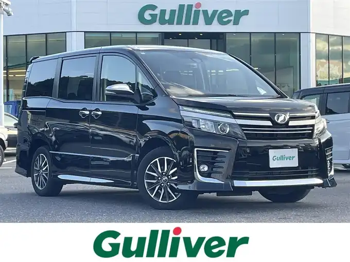 新着情報“ヴォクシーZS 煌Ⅱ”2017年式ブラック入荷しました！