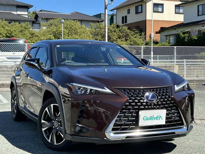 新着情報“ＵＸUX250h”2020年式アンバークリスタルシャイン入荷しました！