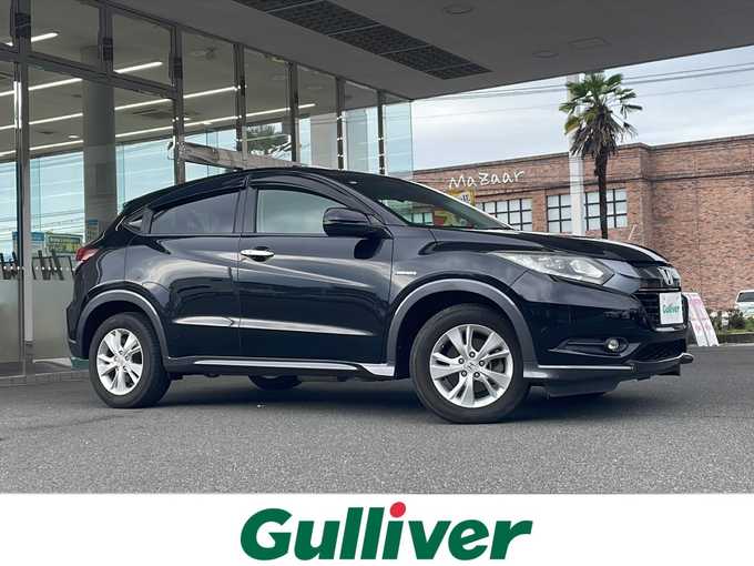 新着情報“ヴェゼルハイブリッドX”2015年式クリスタルブラックパール入荷しました！