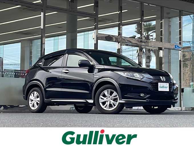 新着情報“ヴェゼルハイブリッドX”2015年式クリスタルブラックパール入荷しました！