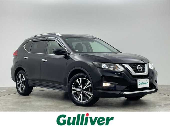 新着情報“エクストレイル20Xi”2018年式ダイヤモンドブラック入荷しました！