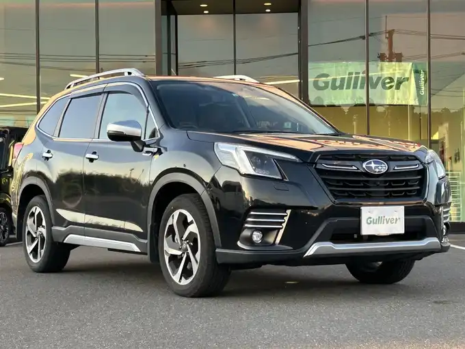 新着情報“フォレスターアドバンス”2022年式クリスタルブラックシリカ入荷しました！