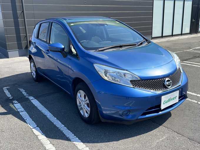 新着情報“ノートX FOUR”2015年式シャイニングブルー入荷しました！