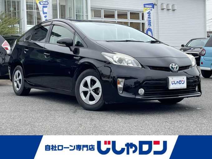 新着情報“プリウスS”2014年式ブラック入荷しました！