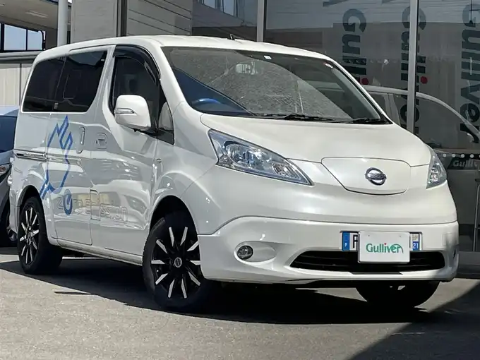 新着情報“ｅ－ＮＶ２００ワゴンG”2016年式ブリリアントホワイトパール入荷しました！