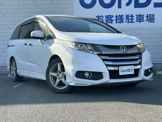 新着情報“オデッセイアブソルート”2015年式ホワイトオーキッドパール入荷しました！
