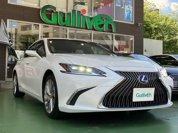 新着情報“ＥＳES300h バージョンL”2021年式ソニッククォーツ入荷しました！