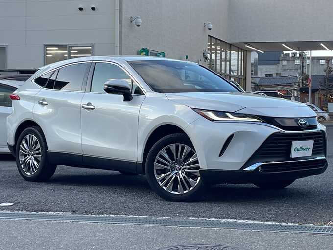 新着情報“ハリアーZ レザーパッケージ”2023年式プラチナホワイトパールマイカ入荷しました！