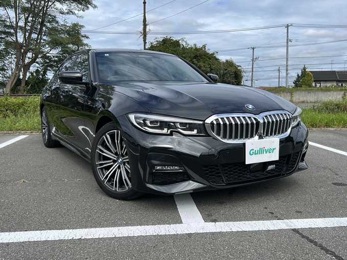 新着情報“３シリーズ320d xDrive Mスポーツ”2020年式サファイアブラックP入荷しました！