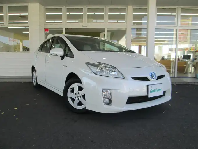 新着情報“プリウスS”2010年式ホワイトパールクリスタルシャイン入荷しました！