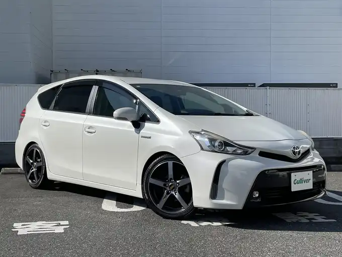 新着情報“プリウスαG”2015年式ホワイトパールクリスタルシャイン入荷しました！