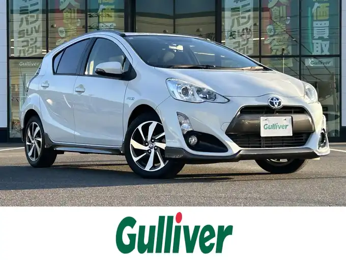 新着情報“アクアX－アーバン”2015年式ライムホワイトパールクリスタルシャイン入荷しました！