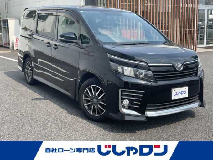 新着情報“ヴォクシーZS”2014年式ブラック入荷しました！