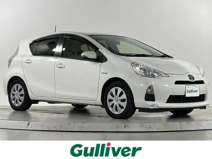 新着情報“アクアS”2013年式ライムホワイトパールクリスタルシャイン入荷しました！