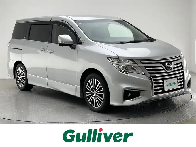 新着情報“エルグランド250ハイウェイスターS”2015年式ブリリアントシルバー入荷しました！