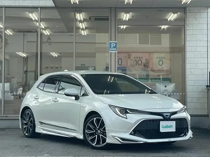 新着情報“カローラスポーツハイブリッドG Z”2019年式ホワイトパールクリスタルシャイン入荷しました！