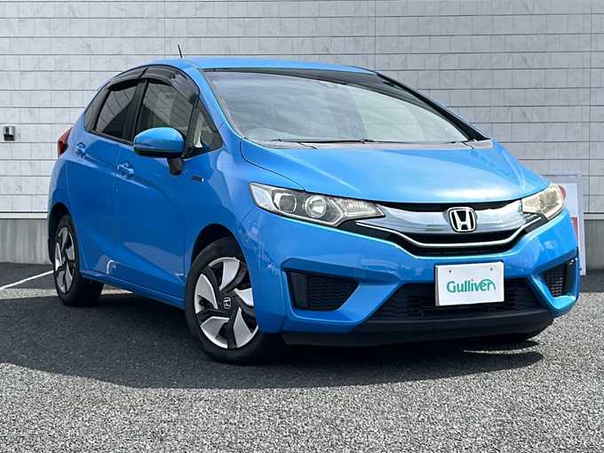 新着情報“フィットハイブリッドハイブリッド・Lパッケージ”2015年式ビビットスカイブルーP入荷しました！