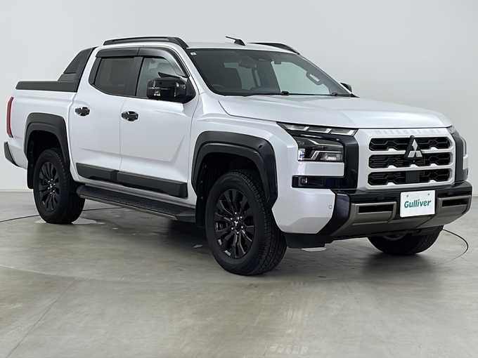 新着情報“トライトンGSR”2024年式ホワイトダイヤモンド入荷しました！