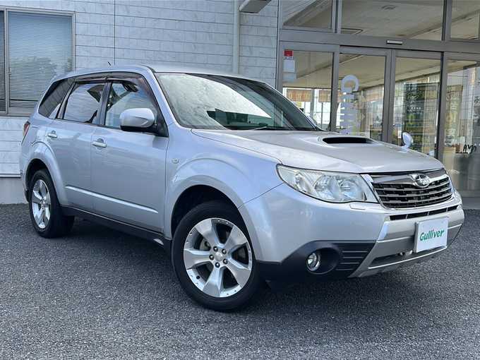 新着情報“フォレスター2．0XT”2008年式スパークシルバーメタリック入荷しました！