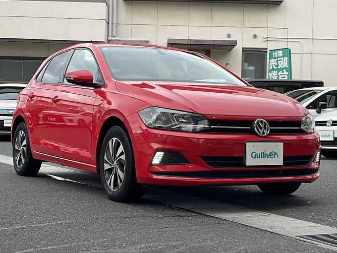 新着情報“ポロTSIコンフォートライン”2018年式フラッシュレッド入荷しました！