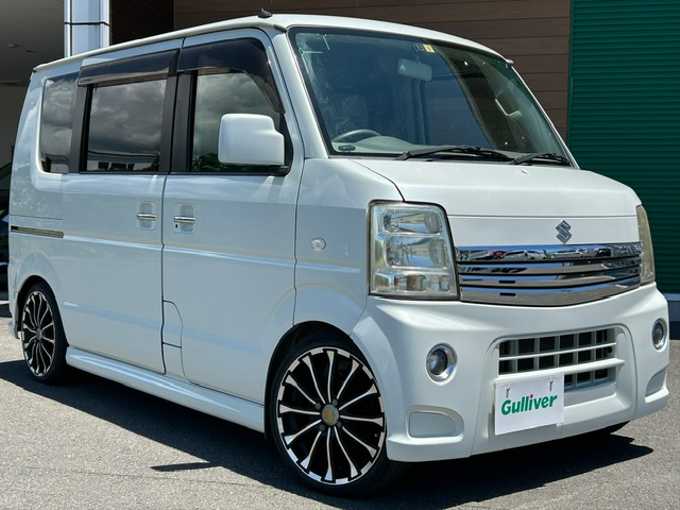 新着情報“エブリイワゴンPZターボ”2012年式パールホワイト入荷しました！