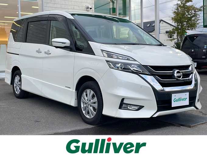 新着情報“セレナハイウェイスター VセレクションⅡ”2018年式ブリリアントホワイトパール入荷しました！