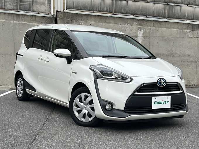 新着情報“シエンタハイブリッドG クエロ”2018年式ホワイトパールクリスタルシャイン入荷しました！