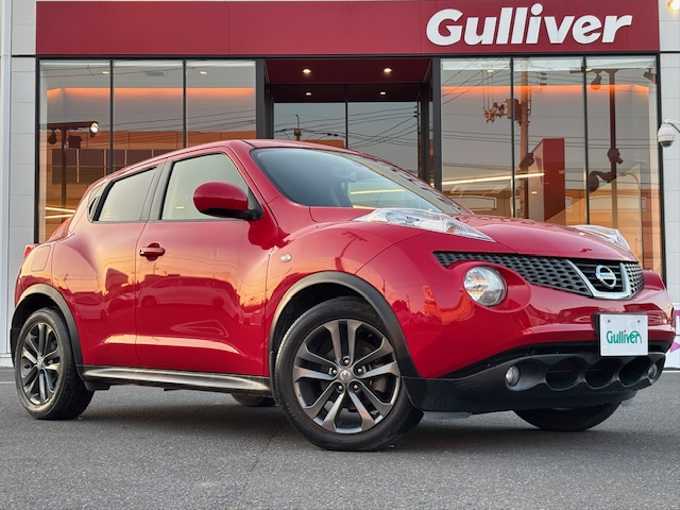 新着情報“ジューク15RX アーバンセレクション”2013年式パッションレッド入荷しました！