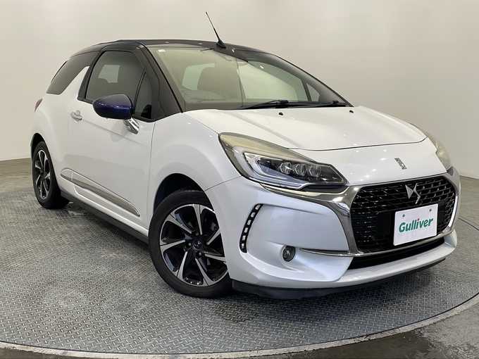 新着情報“ＤＳ３カブリオシック”2016年式紺／白入荷しました！
