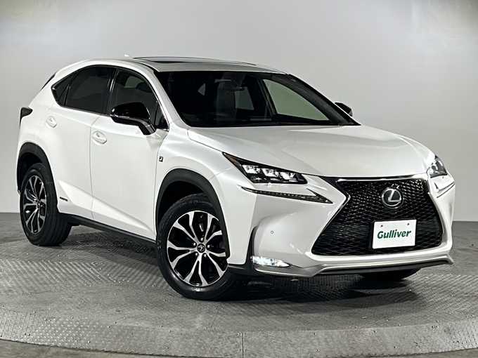 新着情報“ＮＸNX300h Fスポーツ”2015年式ソニッククォーツ入荷しました！