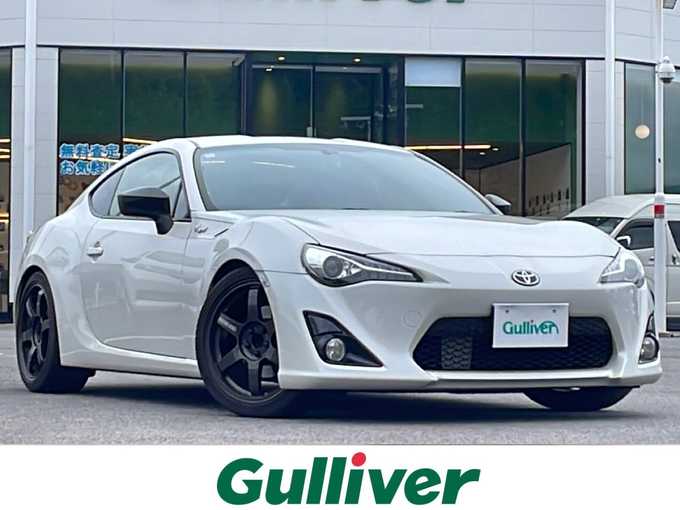 新着情報“８６GT”2014年式サテンホワイトパール入荷しました！