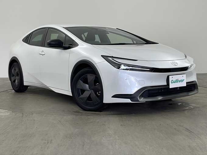 新着情報“プリウスU”2023年式プラチナホワイトパールマイカ入荷しました！