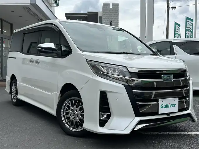 新着情報“ノアハイブリッドSi ダブルバイビーⅢ”2021年式ホワイトパールクリスタルシャイン入荷しました！